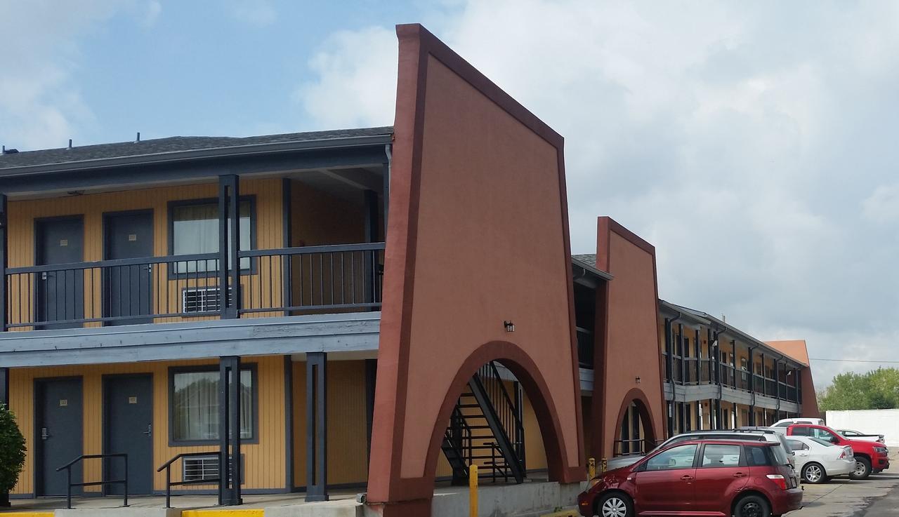 The Executive Inn & Suites Amarillo Exterior photo