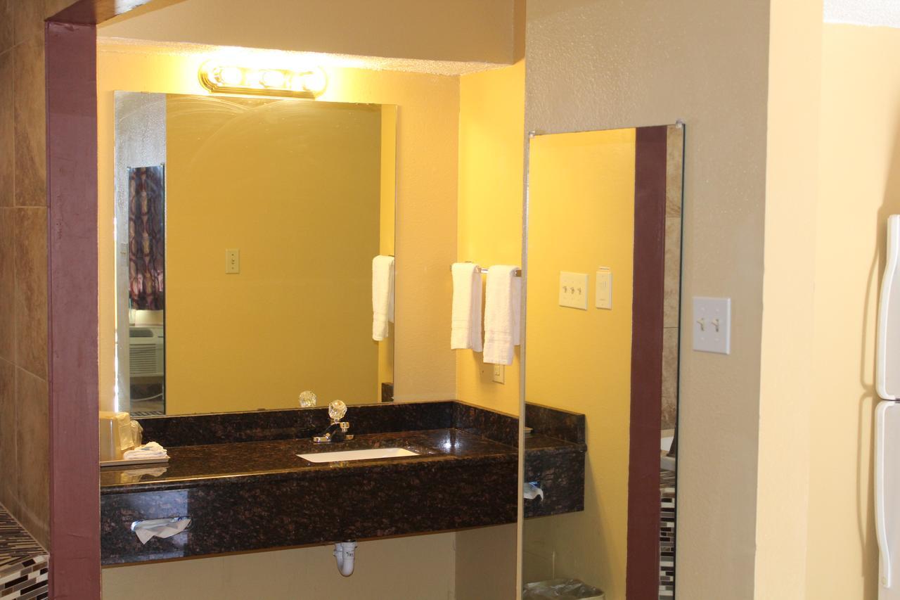 The Executive Inn & Suites Amarillo Exterior photo