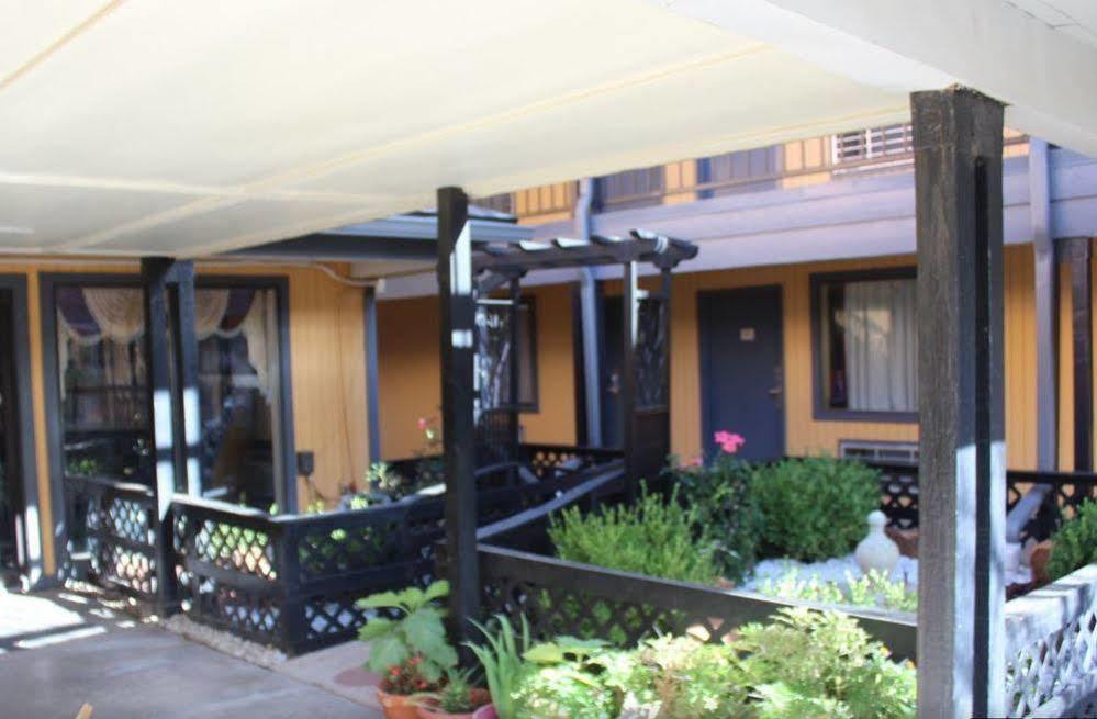 The Executive Inn & Suites Amarillo Exterior photo